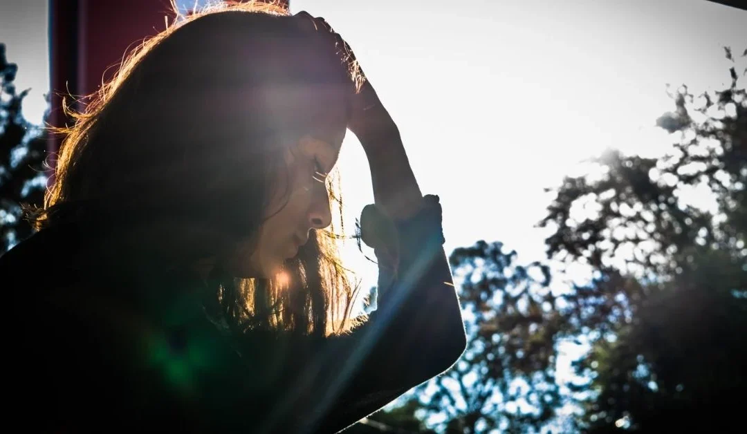 How to tell the difference between sadness and depression